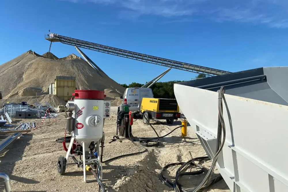 Decapage piece mecanique