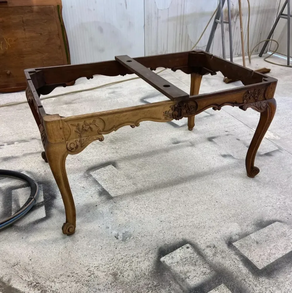 Aerogommage table en bois